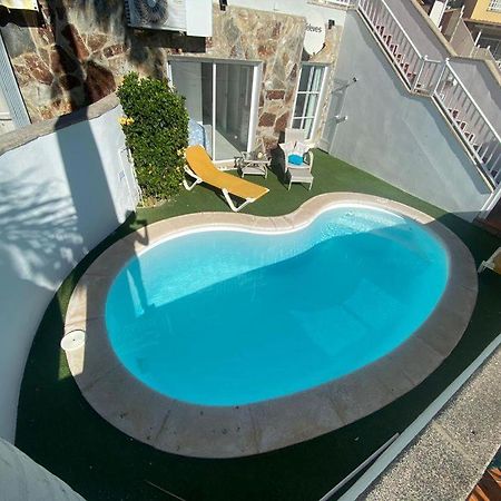 Апартаменти Apartamento Con Piscina Моган Екстер'єр фото